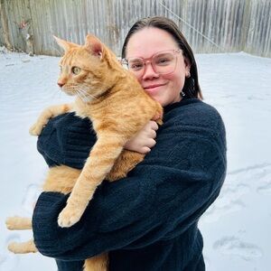 Meet your Posher, Alora